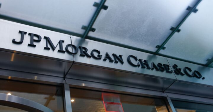 AI Sparks Unprecedented Bullish Sentiment in Banking Sector