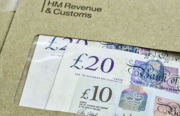 HMRC Urges Early Tax Filing for Side Hustlers Exceeding £1,000 Earnings