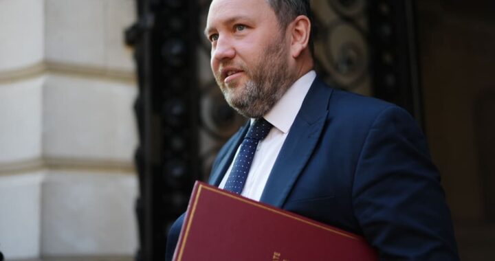 UK Government Pushes Forward with Welfare System Reforms Amid Challenges