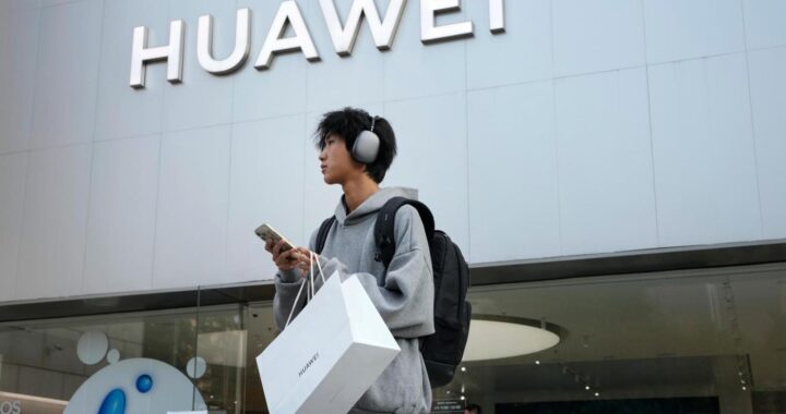 US Judge Orders Huawei to Face Racketeering and Fraud Charges